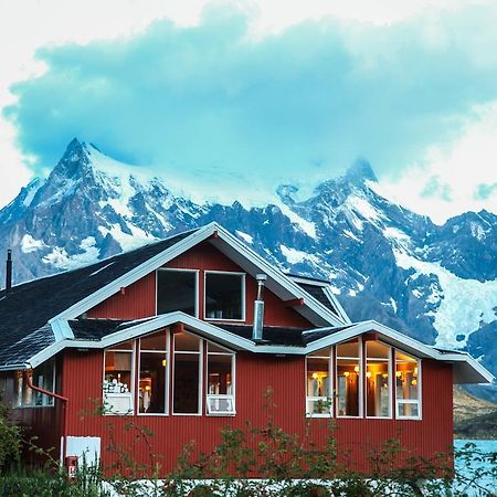 Hosteria Pehoe Torres del Paine National Park Екстериор снимка
