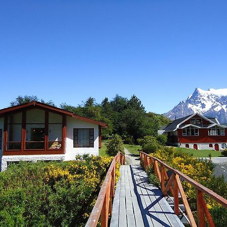 Hosteria Pehoe Torres del Paine National Park Екстериор снимка