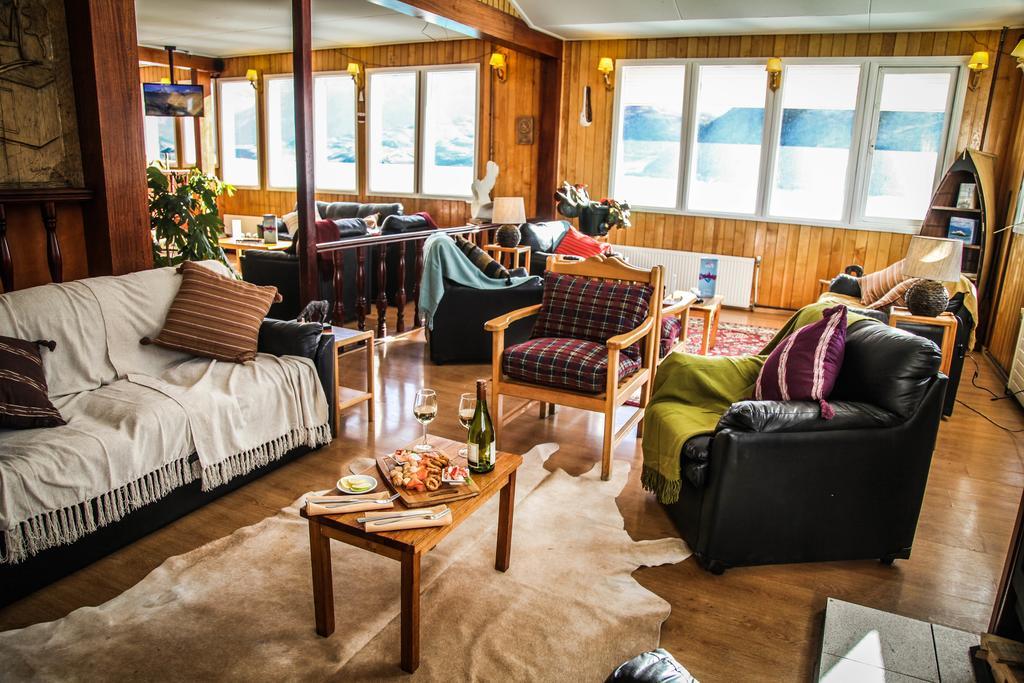Hosteria Pehoe Torres del Paine National Park Екстериор снимка