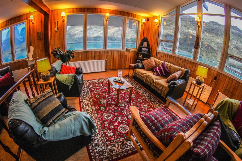 Hosteria Pehoe Torres del Paine National Park Екстериор снимка